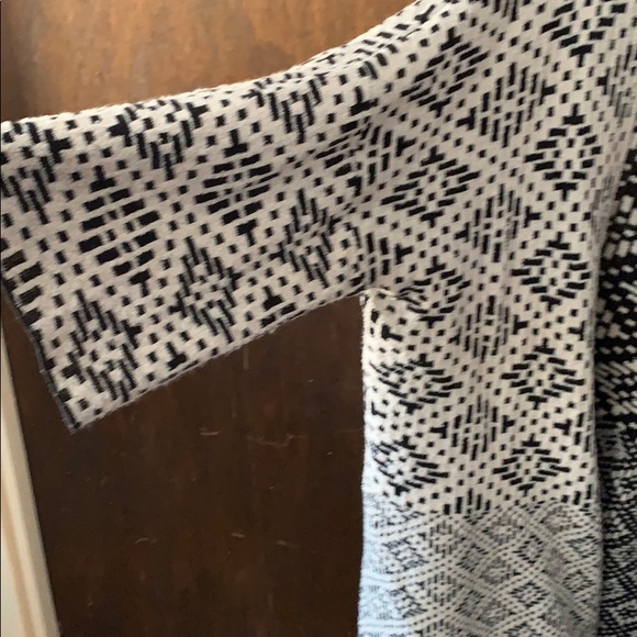 H&M White and black cardigan - Picture 4 of 5